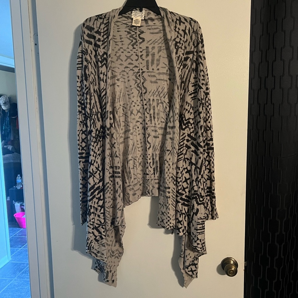 BILLA BONG long sleeve knit open front cardigan. Size Large